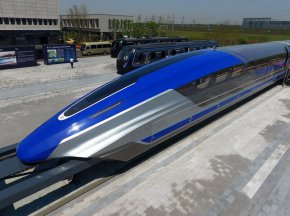 Китайска компания, занимаваща се с аерокосмическа отбрана твърди, че е постигнала значителен напредък със своята свръхпроводима технология за влакове маглев.