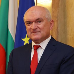 Президентът назначи Главчев и за външен министър