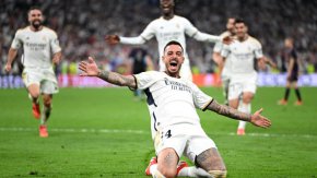 Реал Мадрид отстрани по драматичен начин Байерн (Мюнхен) на 1/2-финалите в Шампионската лига и достигна до решаващия мач за трофея на 1 юни в Лондон. 